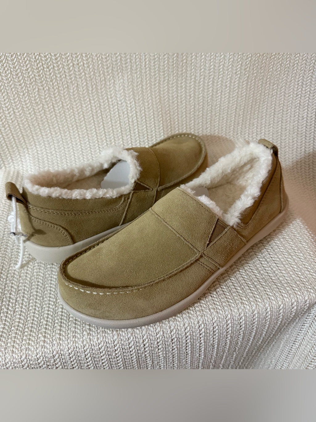 Revitalign Rio Cozy Womenâs Slip On Shoes Almond Suede Faux Fur Size 8 Nwt